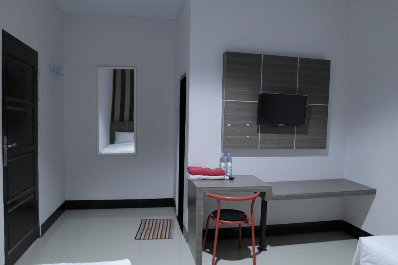 Reddoorz @ Pasangkayu Mamuju Utara酒店 外观 照片